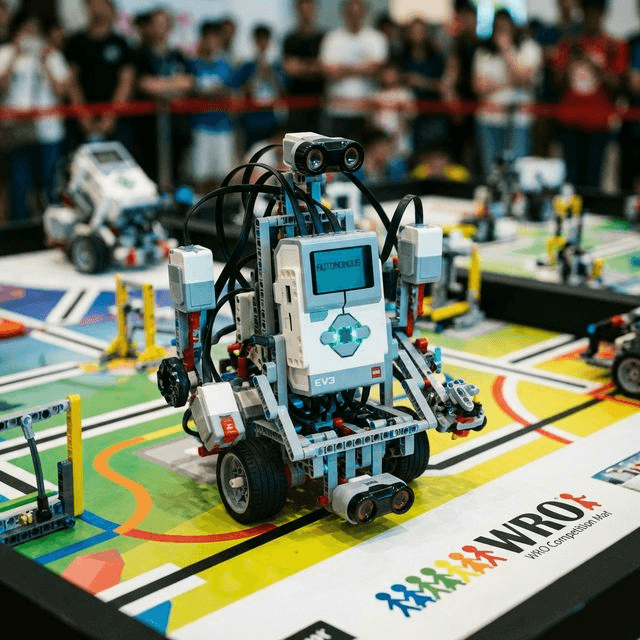 RoboMission Robot LEGO